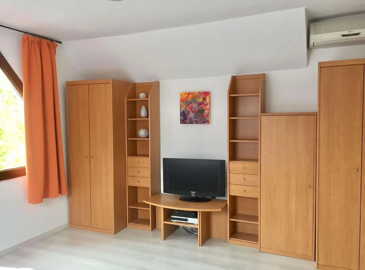 Apartment Flair Apartmanhaz Eger