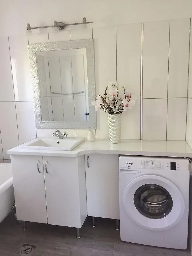 Apartment Flair Apartmanhaz Eger Hungary